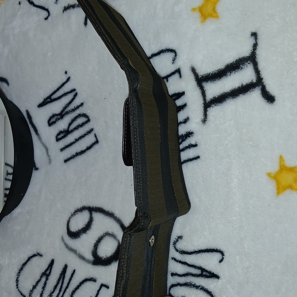 Low start Fendi Black and Brown Striped Card Holder - Picture 7 of 8